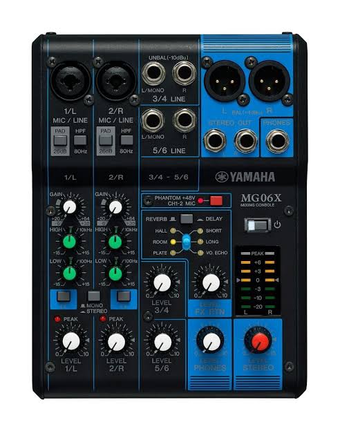 YAMAHA MG06X mixer